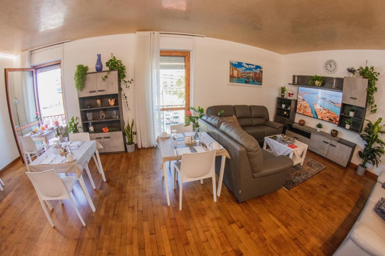 Bed & Breakfast Venice Friends Mestre Exteriör bild