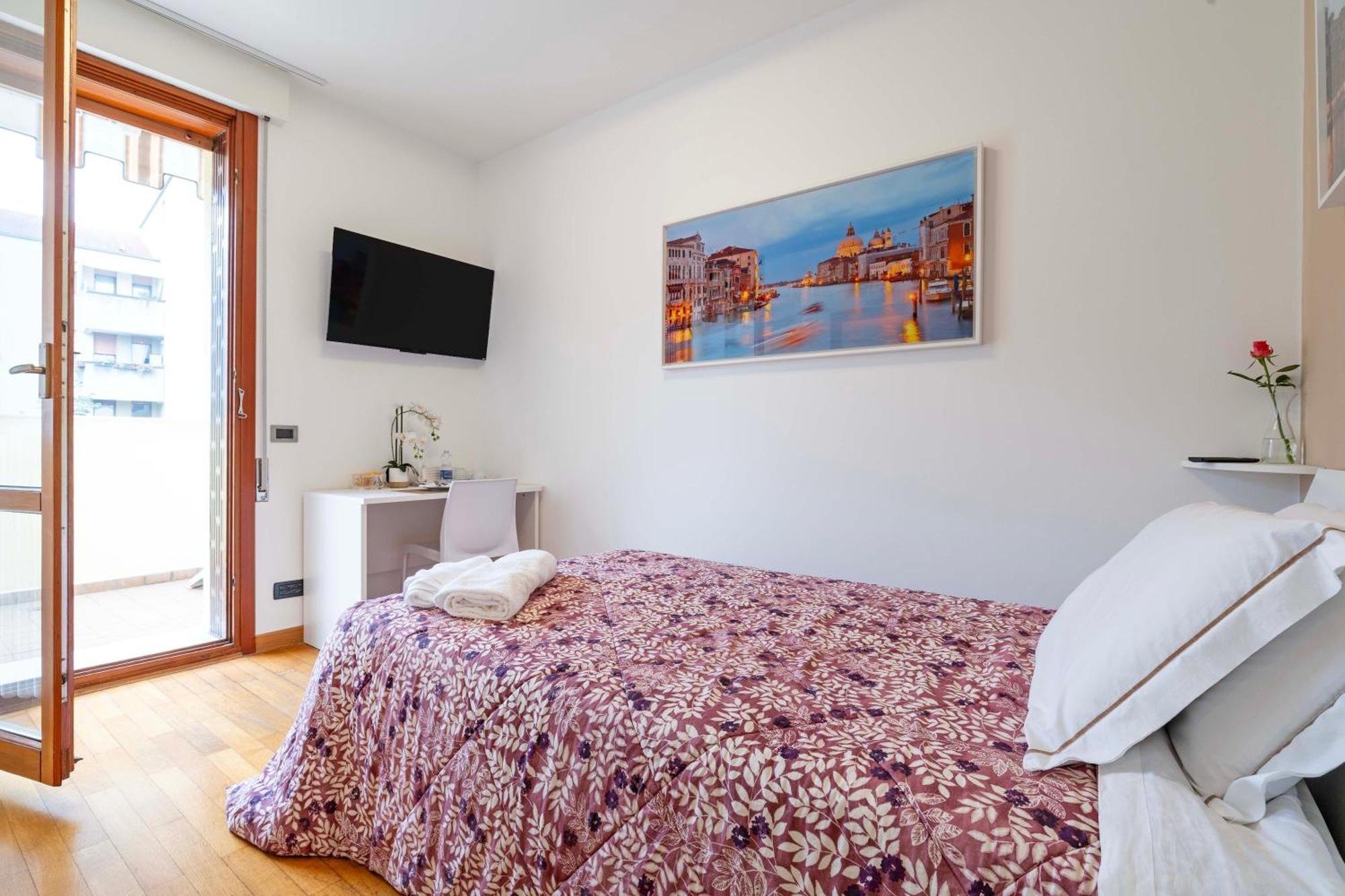 Bed & Breakfast Venice Friends Mestre Exteriör bild
