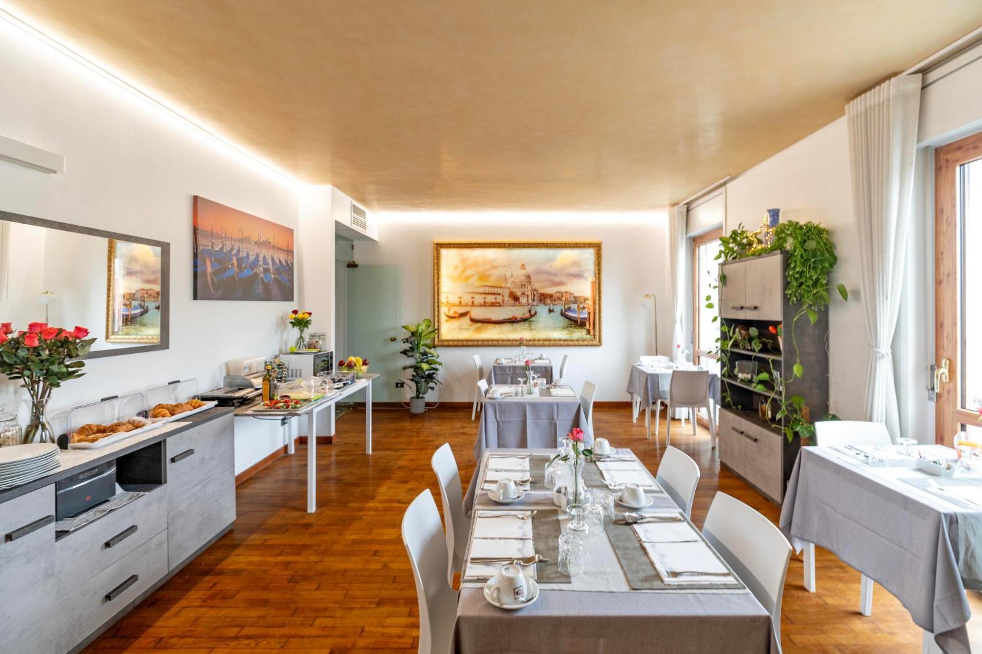 Bed & Breakfast Venice Friends Mestre Exteriör bild